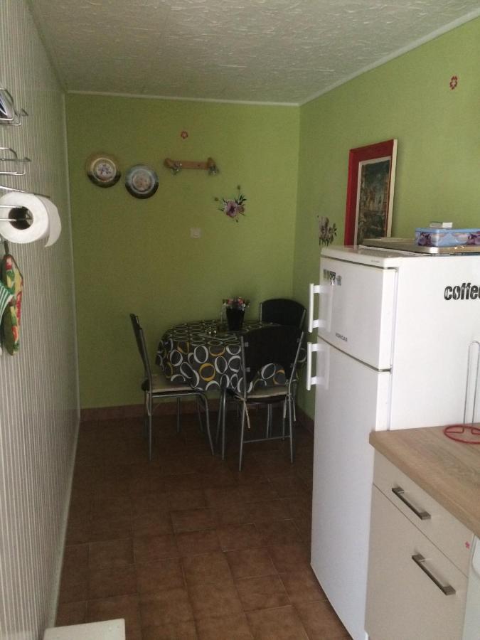 Apartments Tomovic Lumbarda Eksteriør bilde